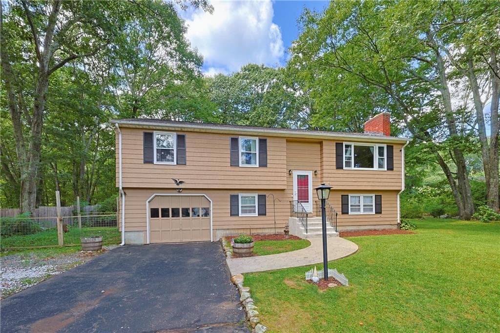 685 Twin Brook Lane