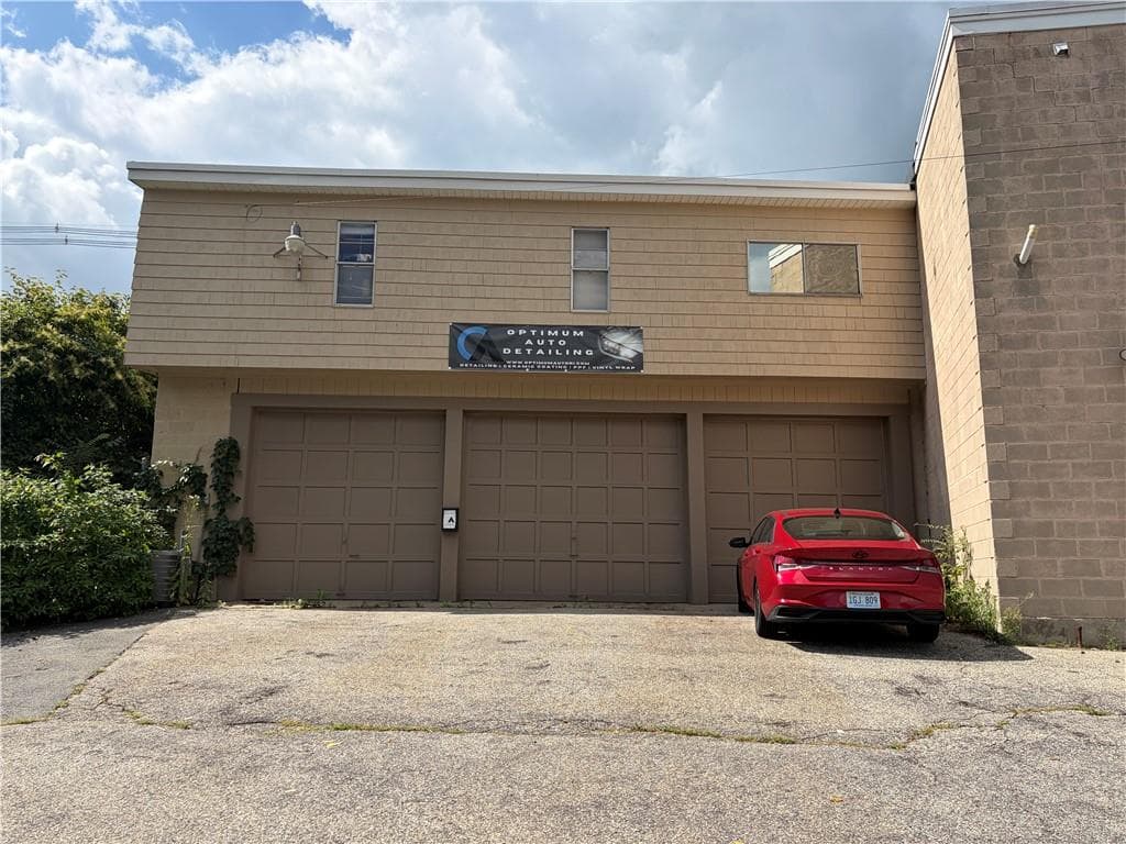 197 Putnam Pike - Photo 3