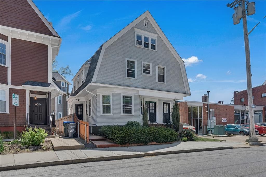 511 Angell Street - Photo 2