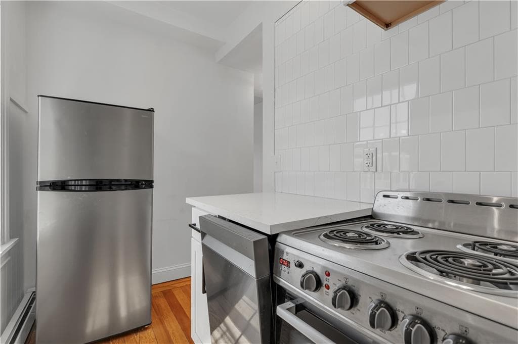 511 Angell Street - Photo 4
