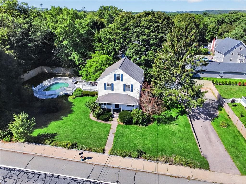 392 Bradford Road - Photo 2