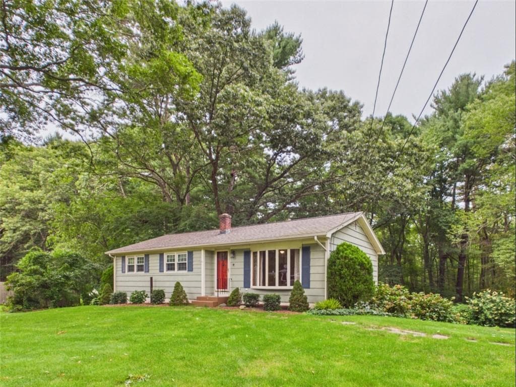 77 Surrey Lane