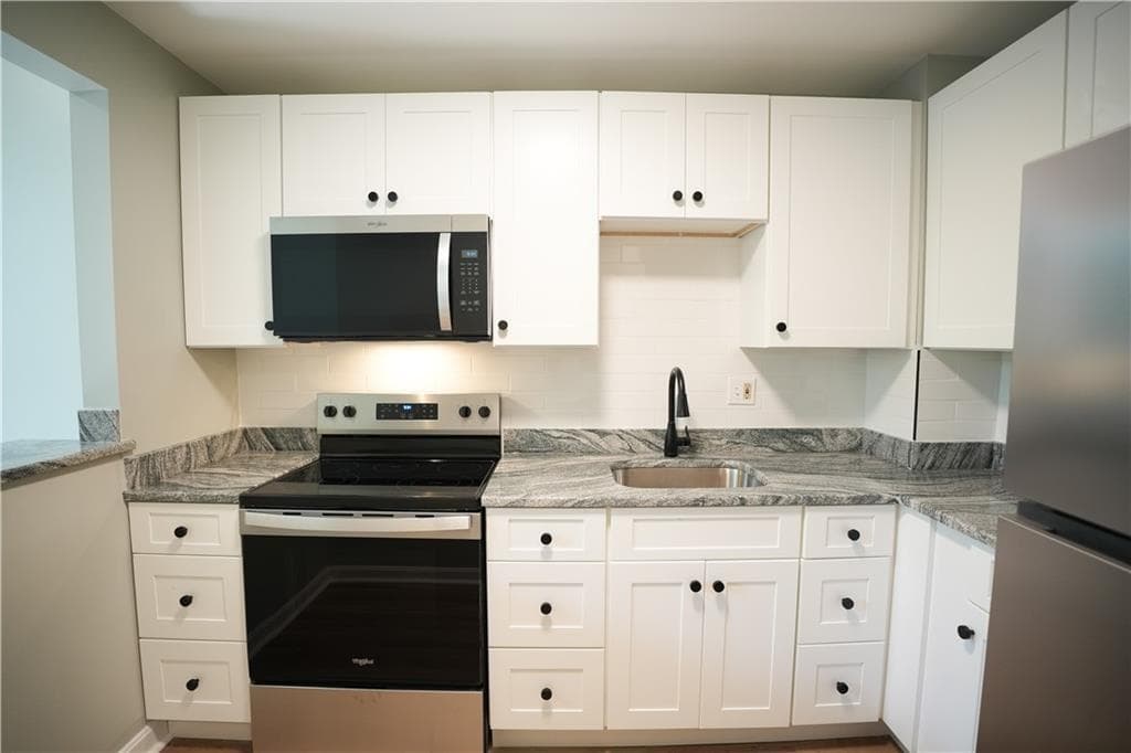 366 main Street #101 - Photo 2
