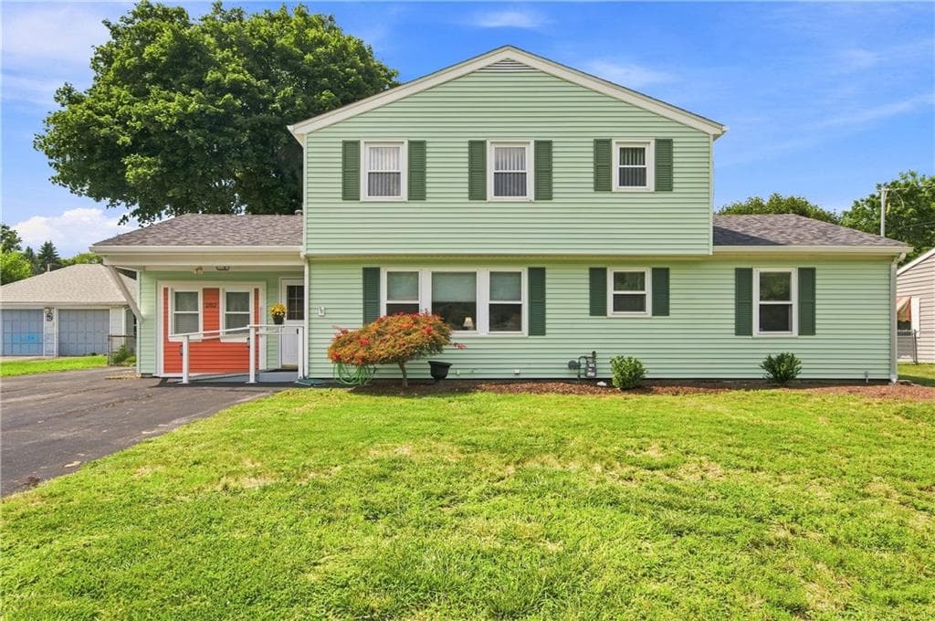 282 Ronald Avenue - Photo 2