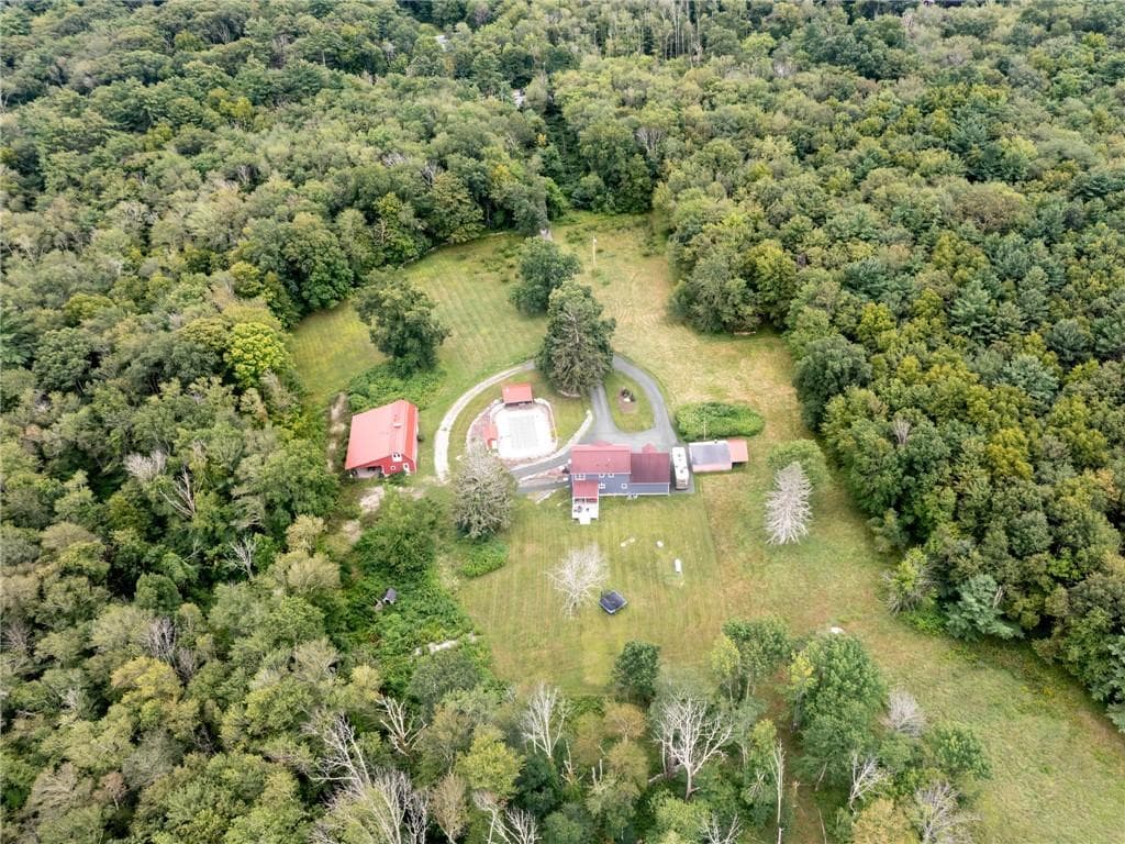 203 Hartford Pike - Photo 4