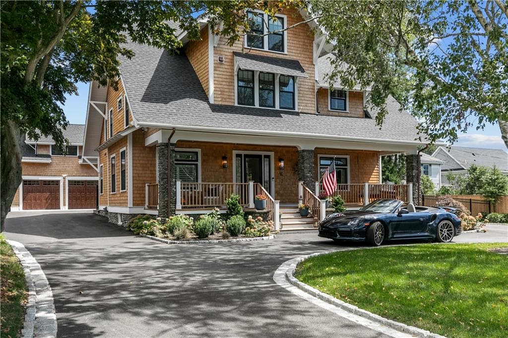 14 Kay Boulevard - Photo 1