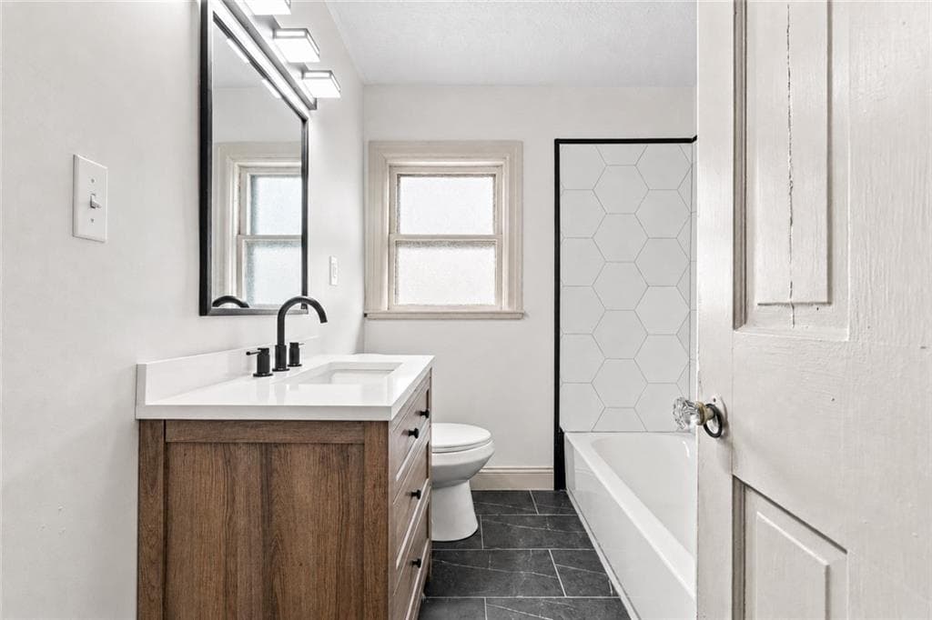 435 Auburn Street - Photo 4