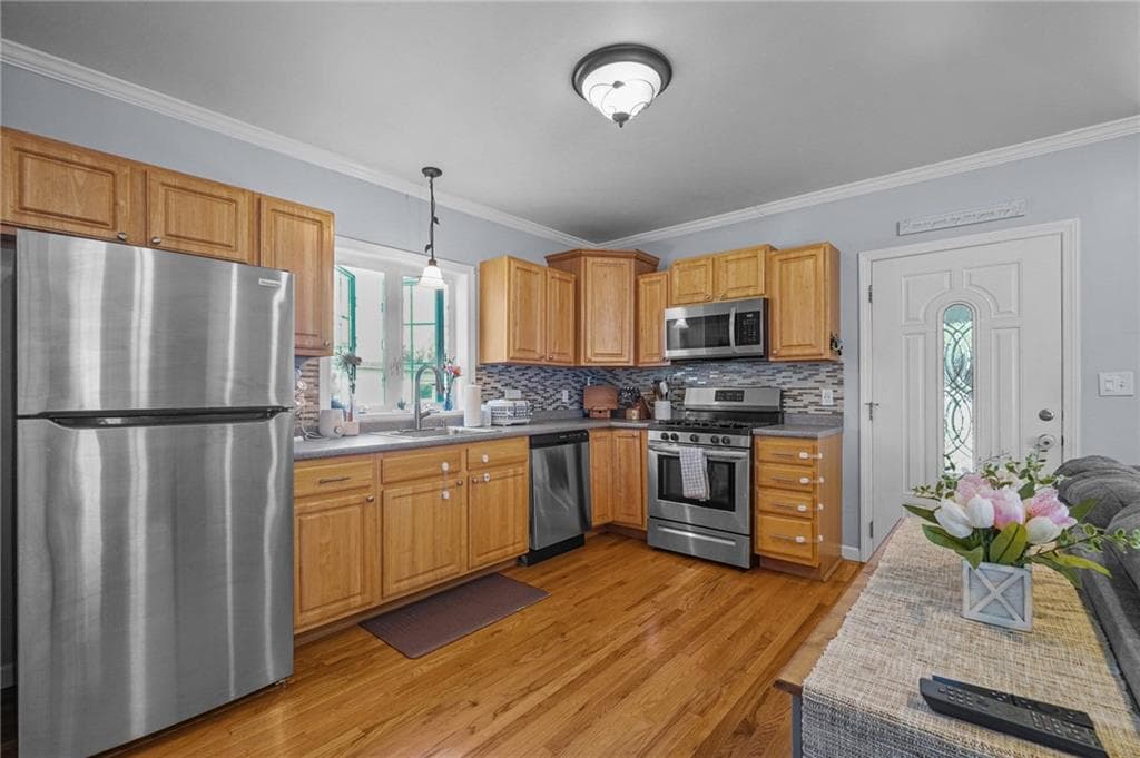 249 Baird Street - Photo 5