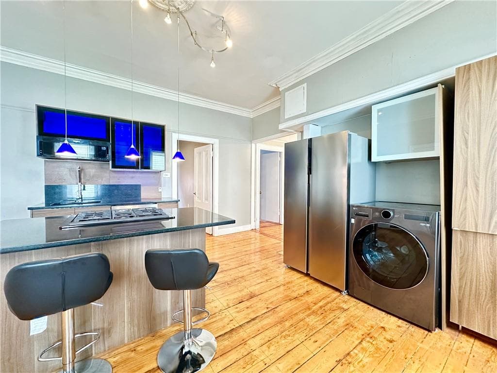 89 America Street - Photo 2