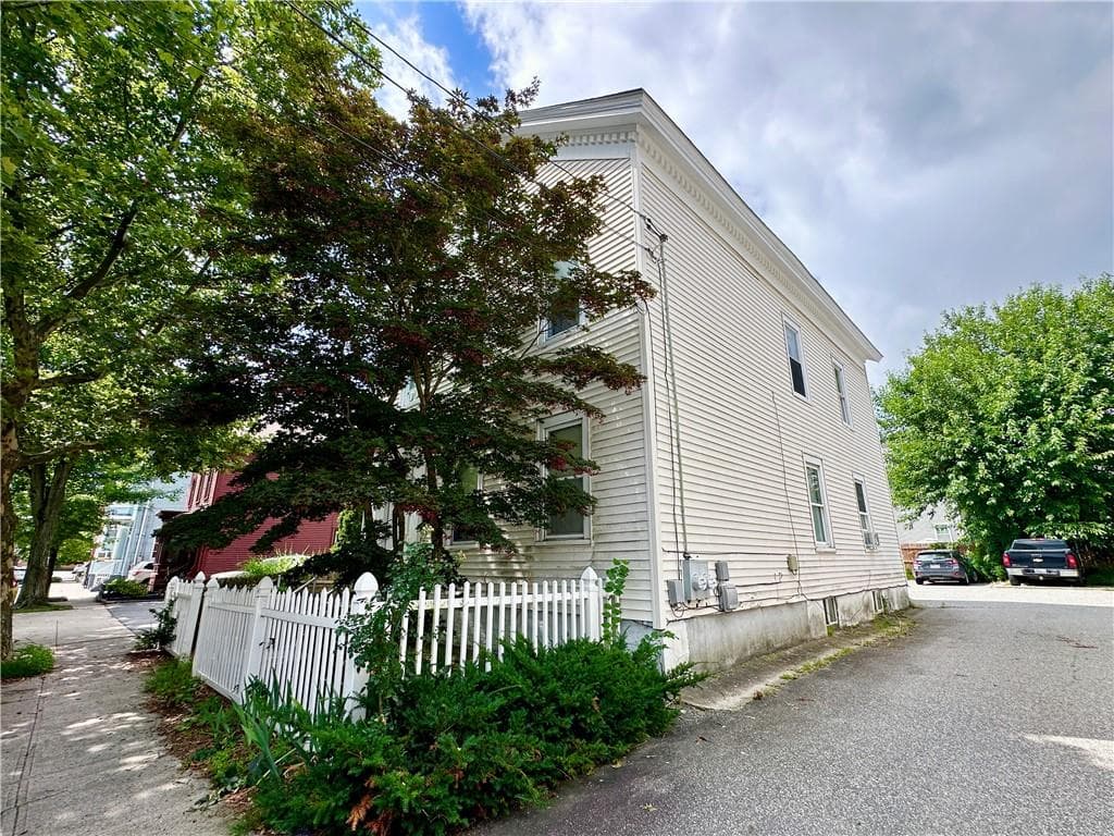143 Sutton Street - Photo 3