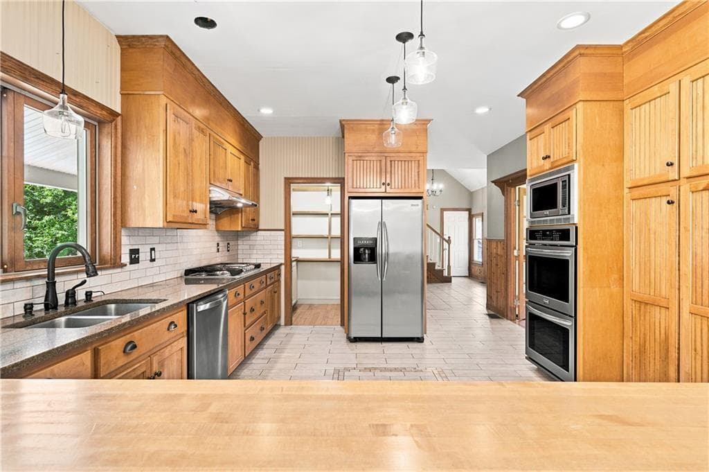 45 Pine Swamp Road - Photo 2