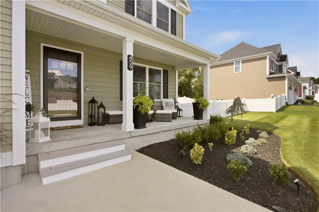 459 Louise Street - Photo 3