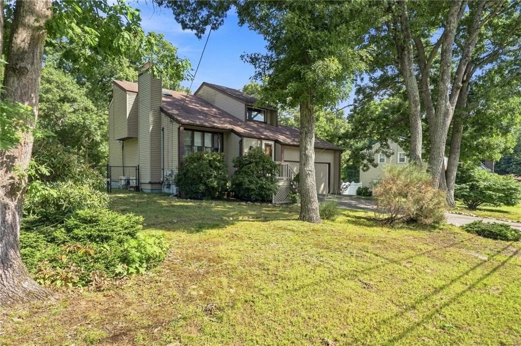 9 Eastgate Drive - Photo 2