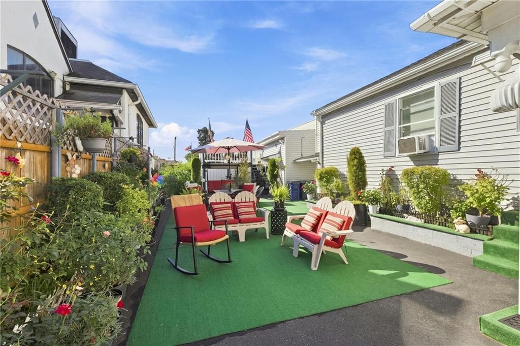 44 Lawn Avenue - Photo 5