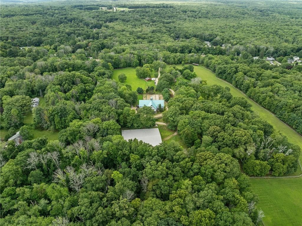150 Trimtown Road - Photo 2