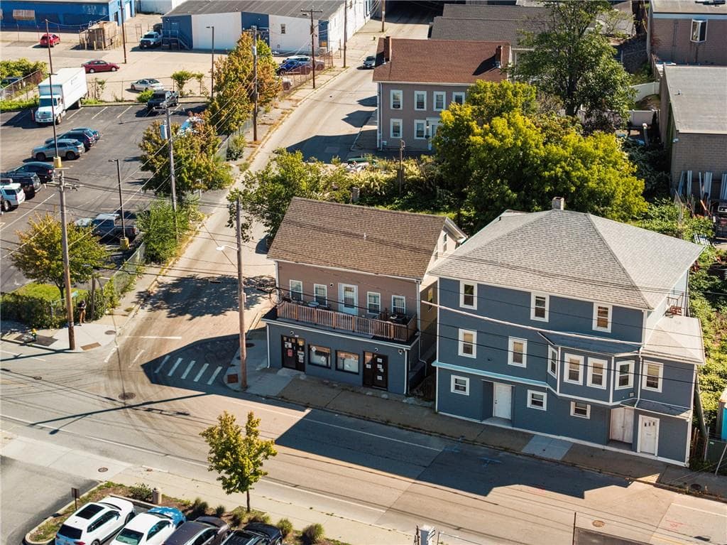 786 Eddy Street - Photo 2