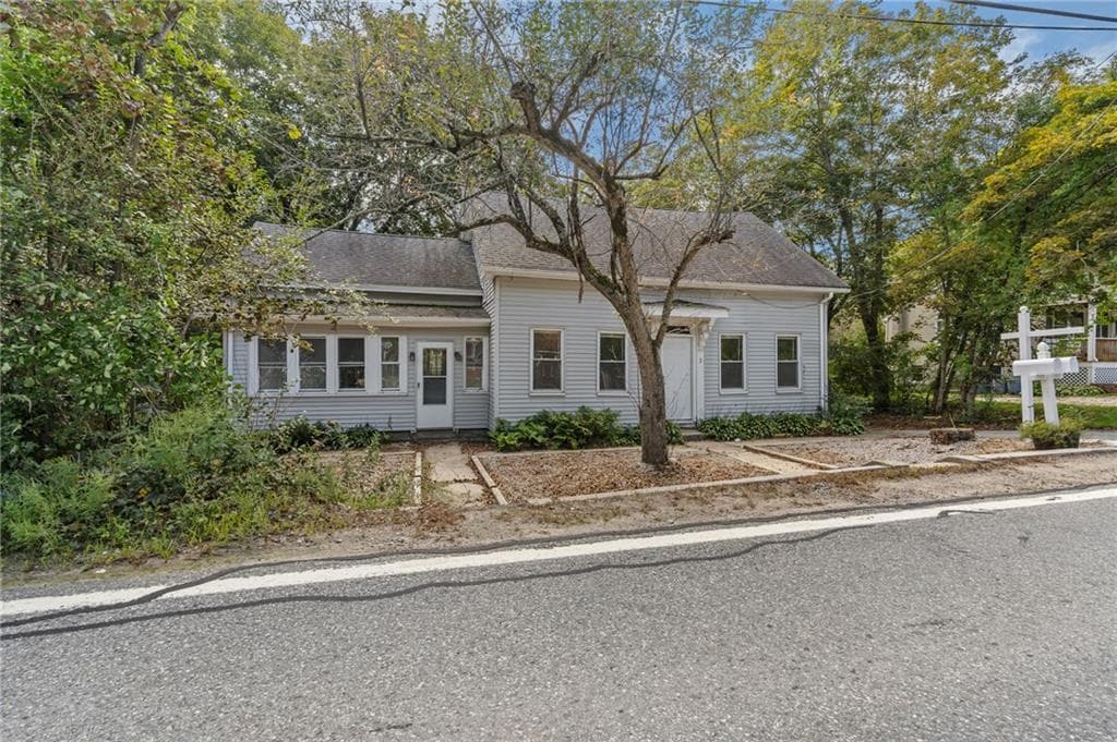 2 Plainfield Pike - Photo 1