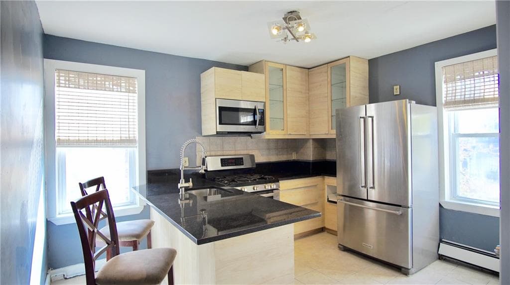 143 Sutton Street - Photo 4