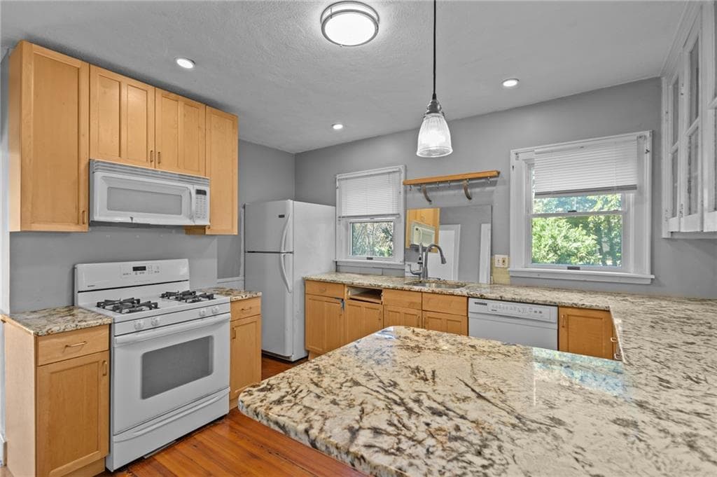 217 Bay View Avenue - Photo 5
