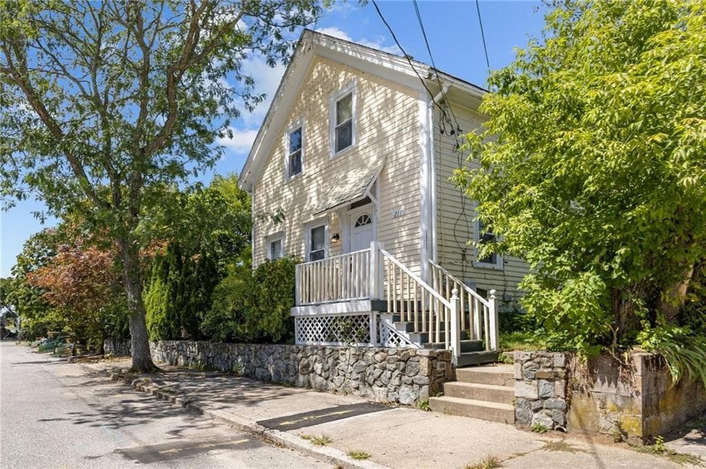 217 Bay View Avenue