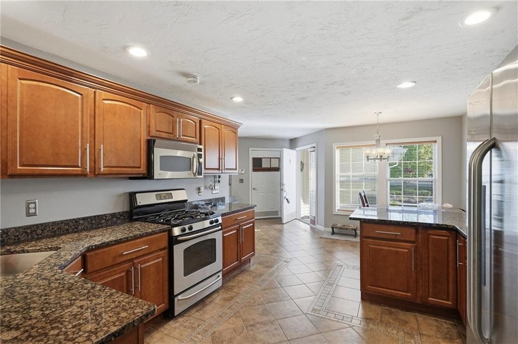 24 Silver Pines Boulevard - Photo 3