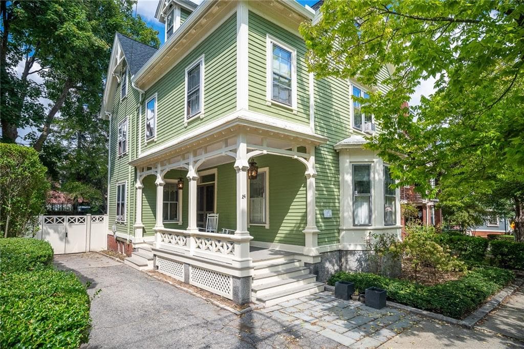 24 Barnes Street - Photo 2