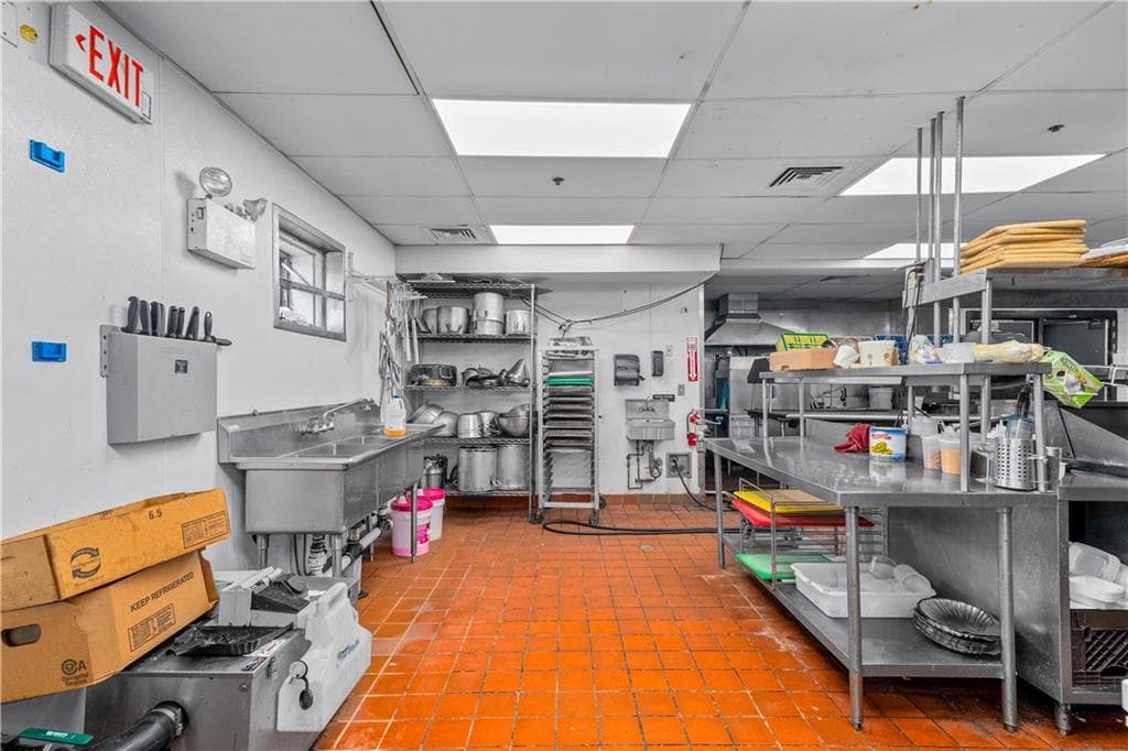 2099 Post Road - Photo 3