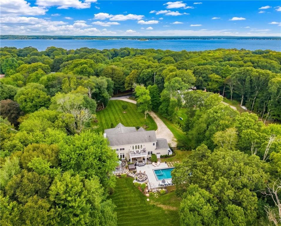 250 West Reach Drive - Photo 2