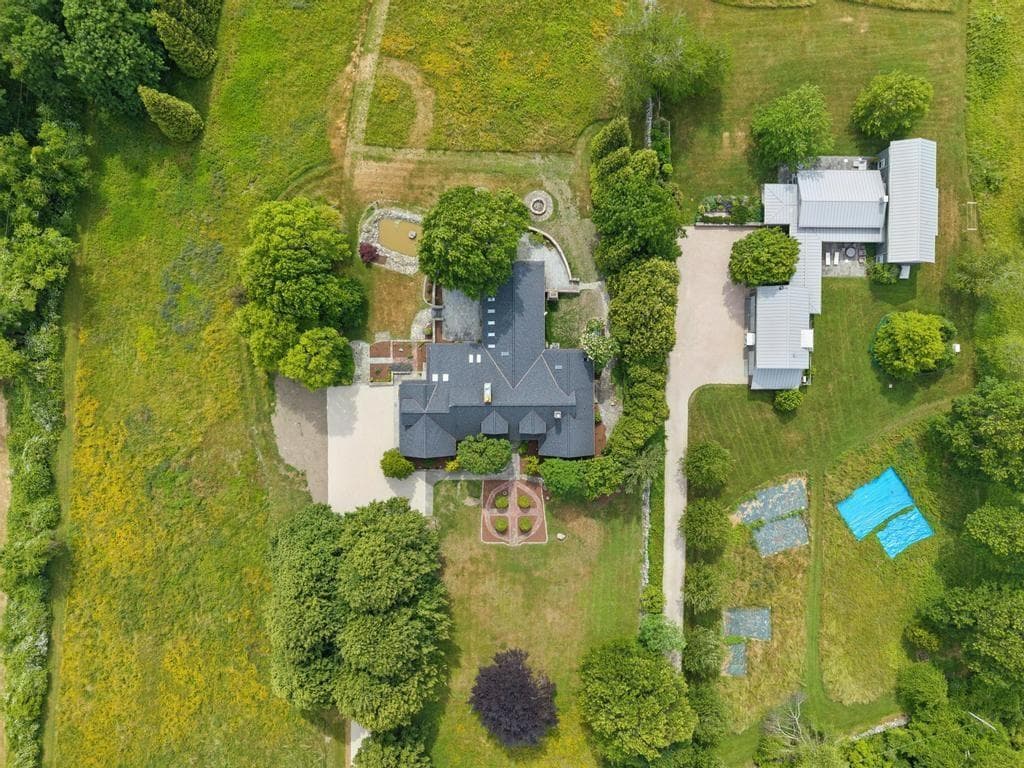 683 Neck Road - Photo 4