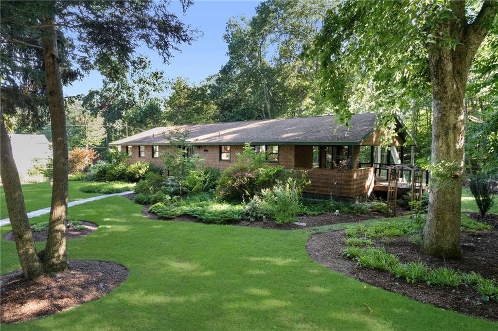 200 River Farm Drive