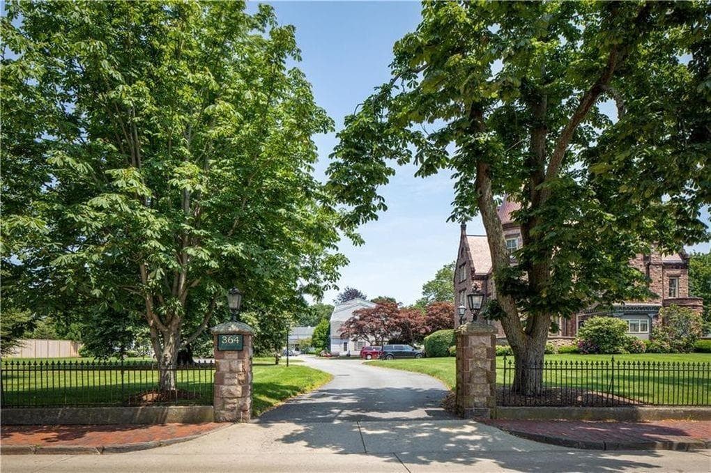 364 Bellevue Avenue