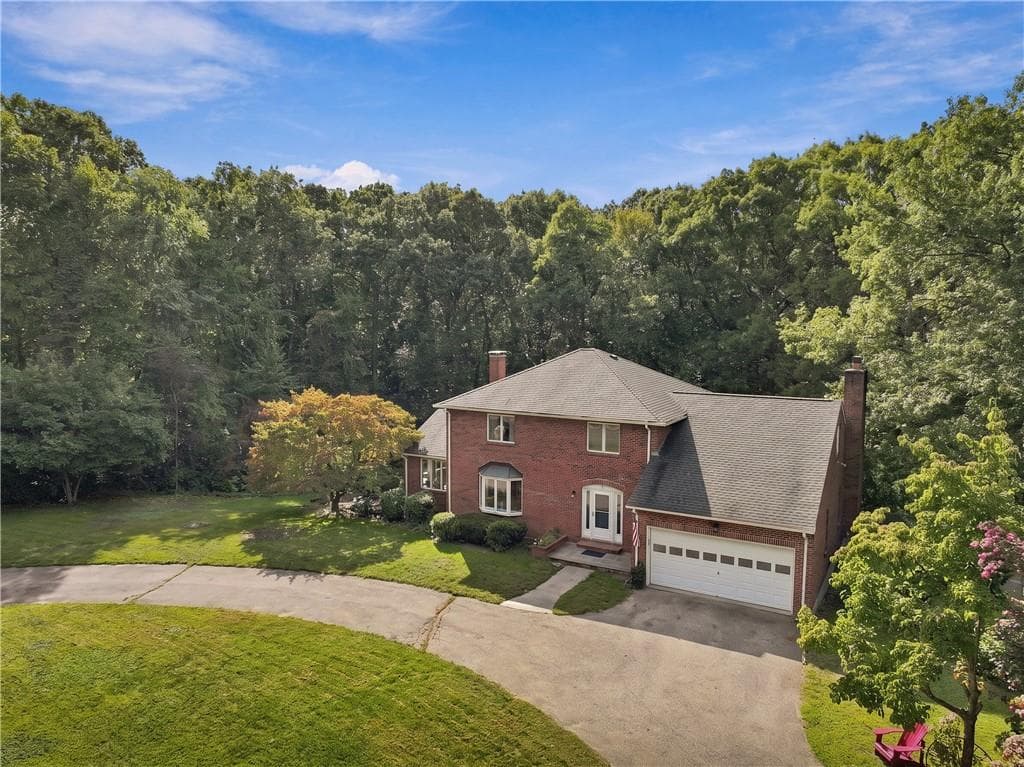 20 Lincoln Drive - Photo 2