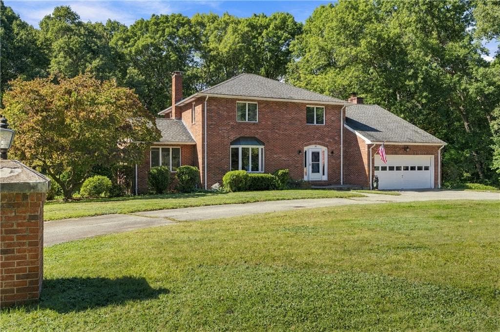 20 Lincoln Drive - Photo 4