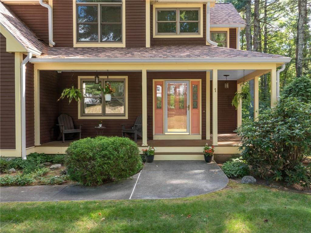 1 Bourget Court - Photo 2