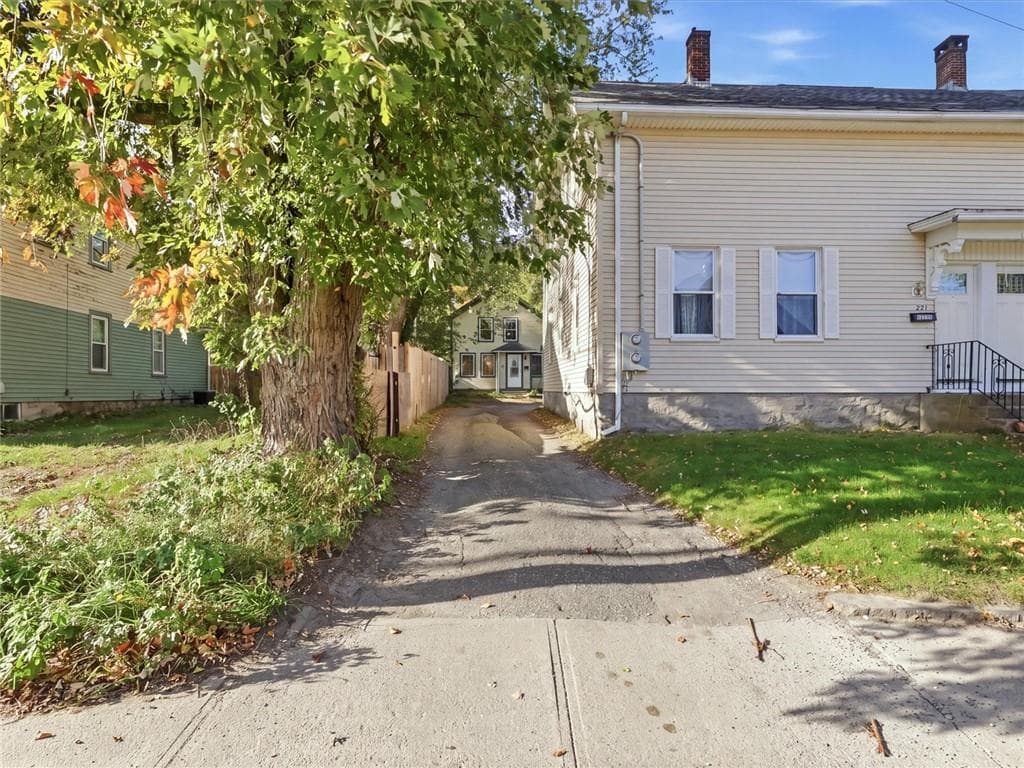 223 Harrisville Main Street - Photo 5