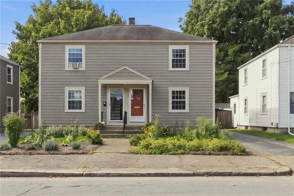 258 Lowden Street - Photo 2