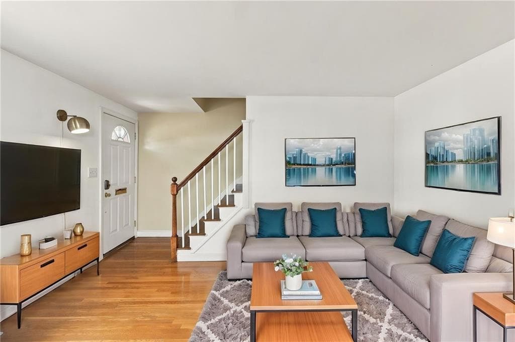 258 Lowden Street - Photo 3