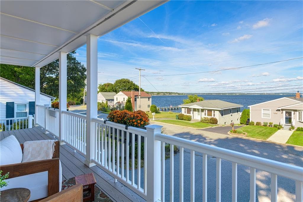 11 King Philip Avenue - Photo 3