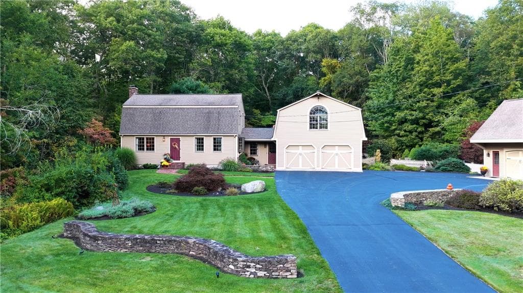 447 Fairview Avenue - Photo 1