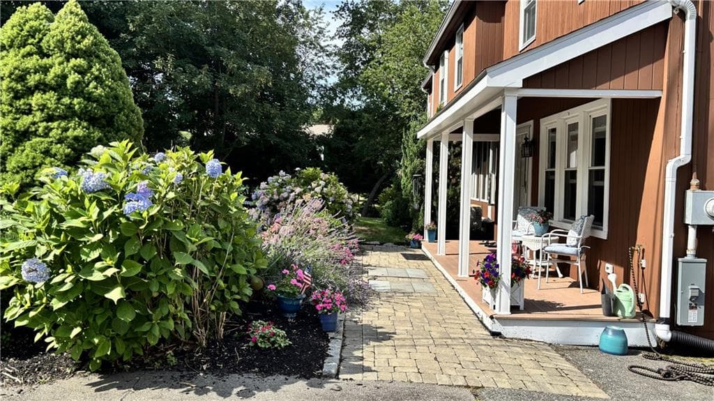 64 Mitchell Street - Photo 3