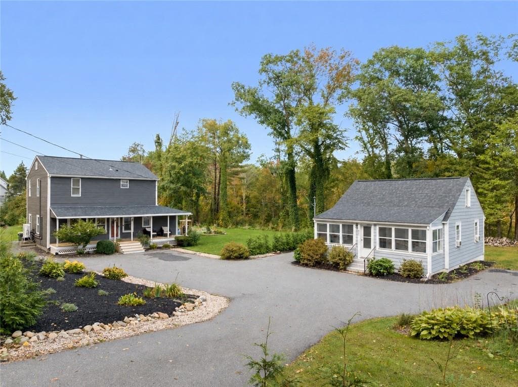 439 Farnum Pike - Photo 1