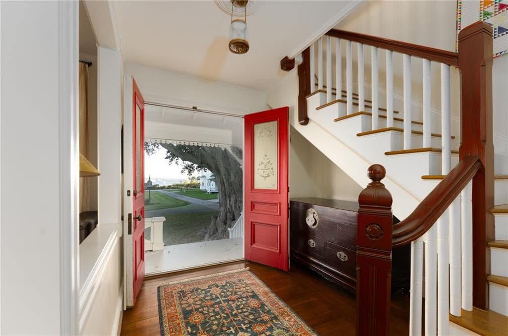 60 Poppasquash Road - Photo 2