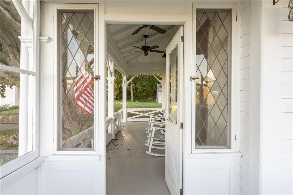 60 Poppasquash Road - Photo 3