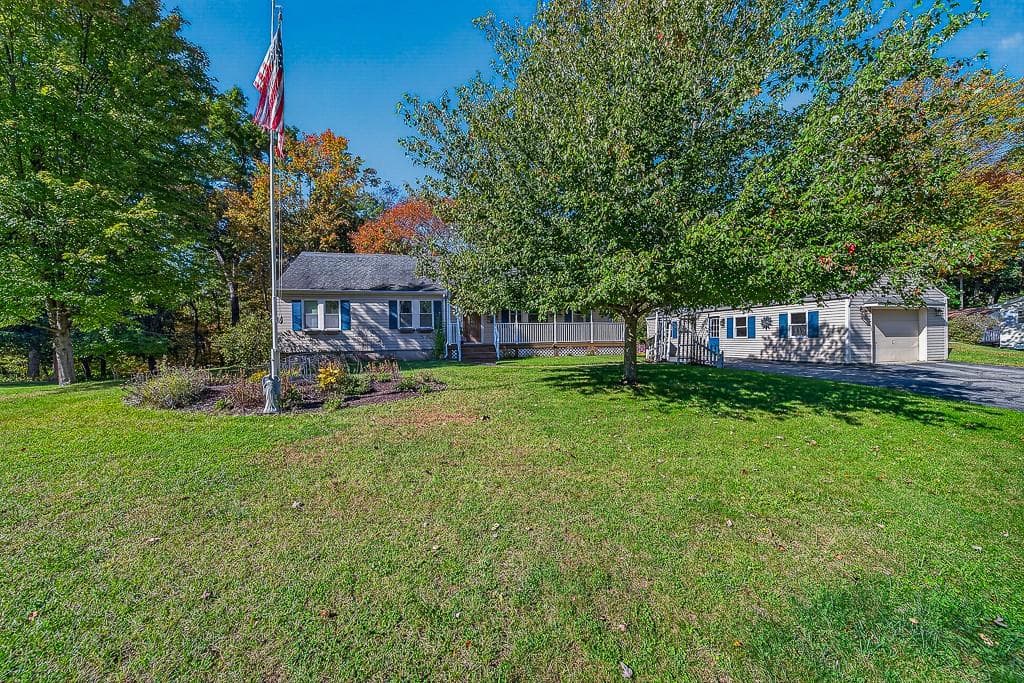 94 Grove Lane - Photo 3
