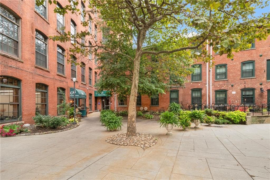 14 Imperial Place #603 - Photo 3