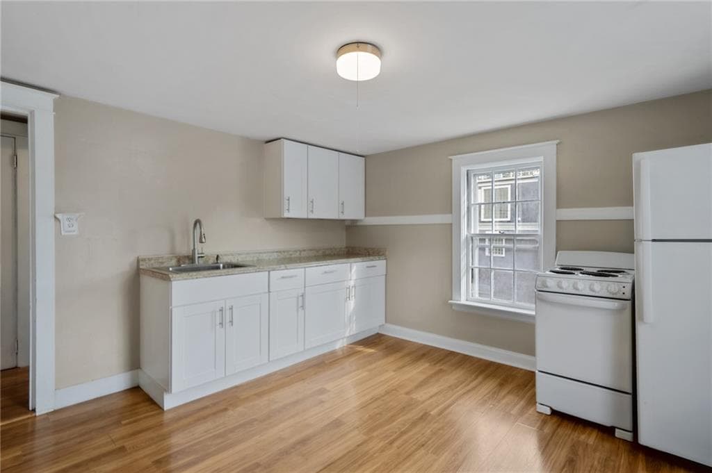 32 Houston Avenue #2 - Photo 4