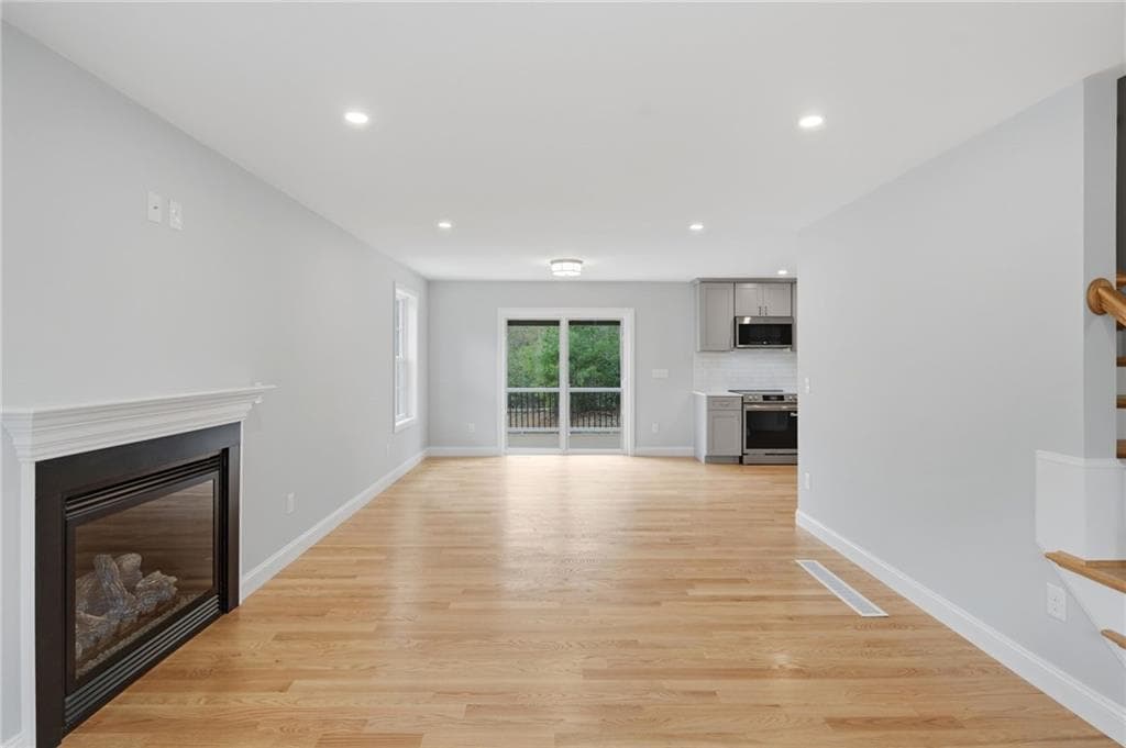 14 Elaine Drive - Photo 5