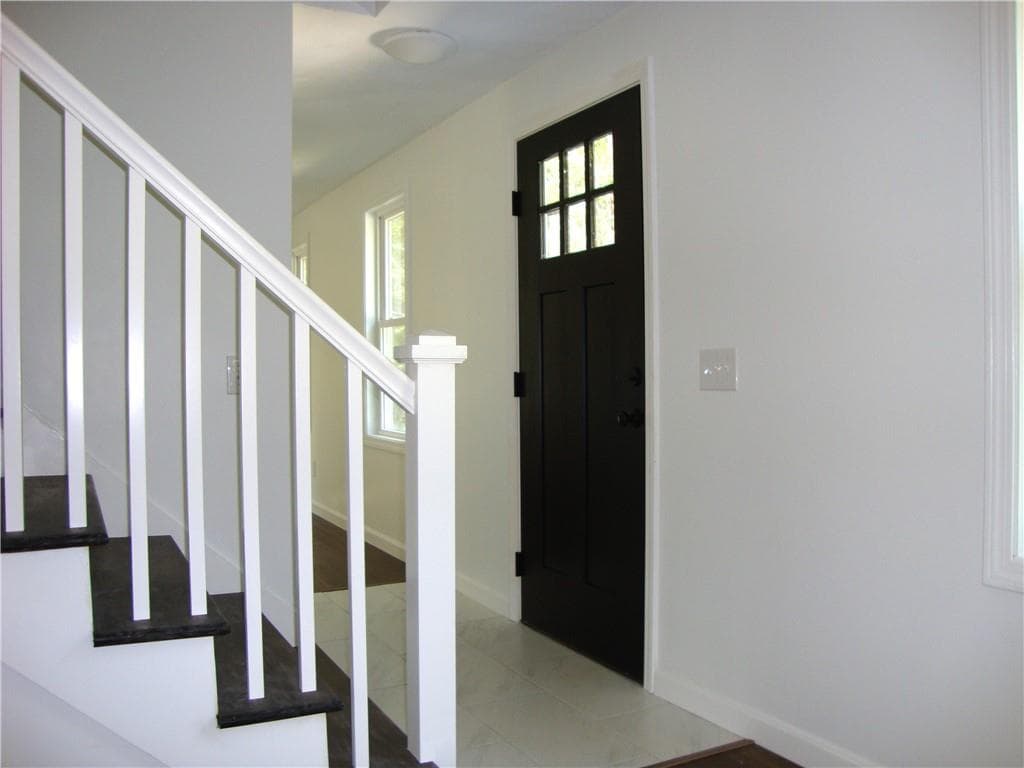 1094 Fish Hill Road - Photo 4