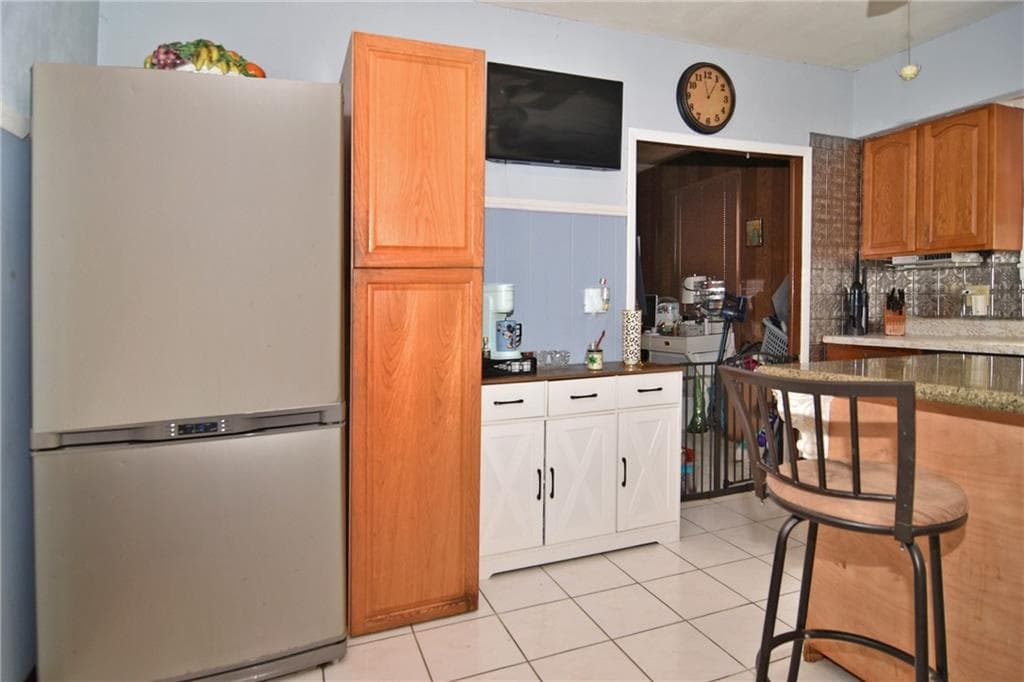 404 WOONASQUATUCKET Avenue - Photo 4