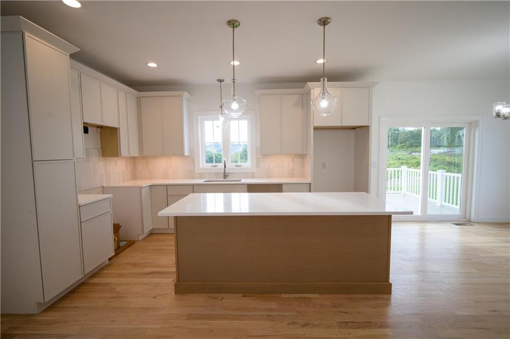 30 Bunker Hill Crossing